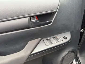 TOYOTA Hilux 4x4 Double Cab Duty  Hardtop