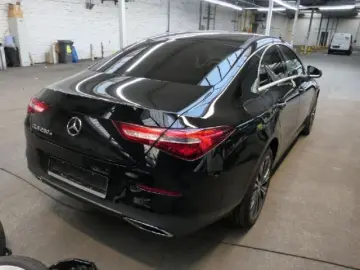 MERCEDES-BENZ CLA 250 e EU6d Navi PDC Widescreen Burmester