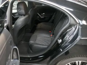 MERCEDES-BENZ CLA 250 e EU6d Navi PDC Widescreen Burmester