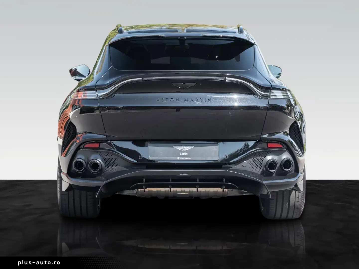 Aston Martin DBX