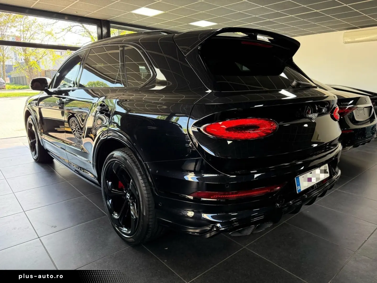 BENTLEY Bentayga S V8- HUD- Naim- TV- 4seats- Pano