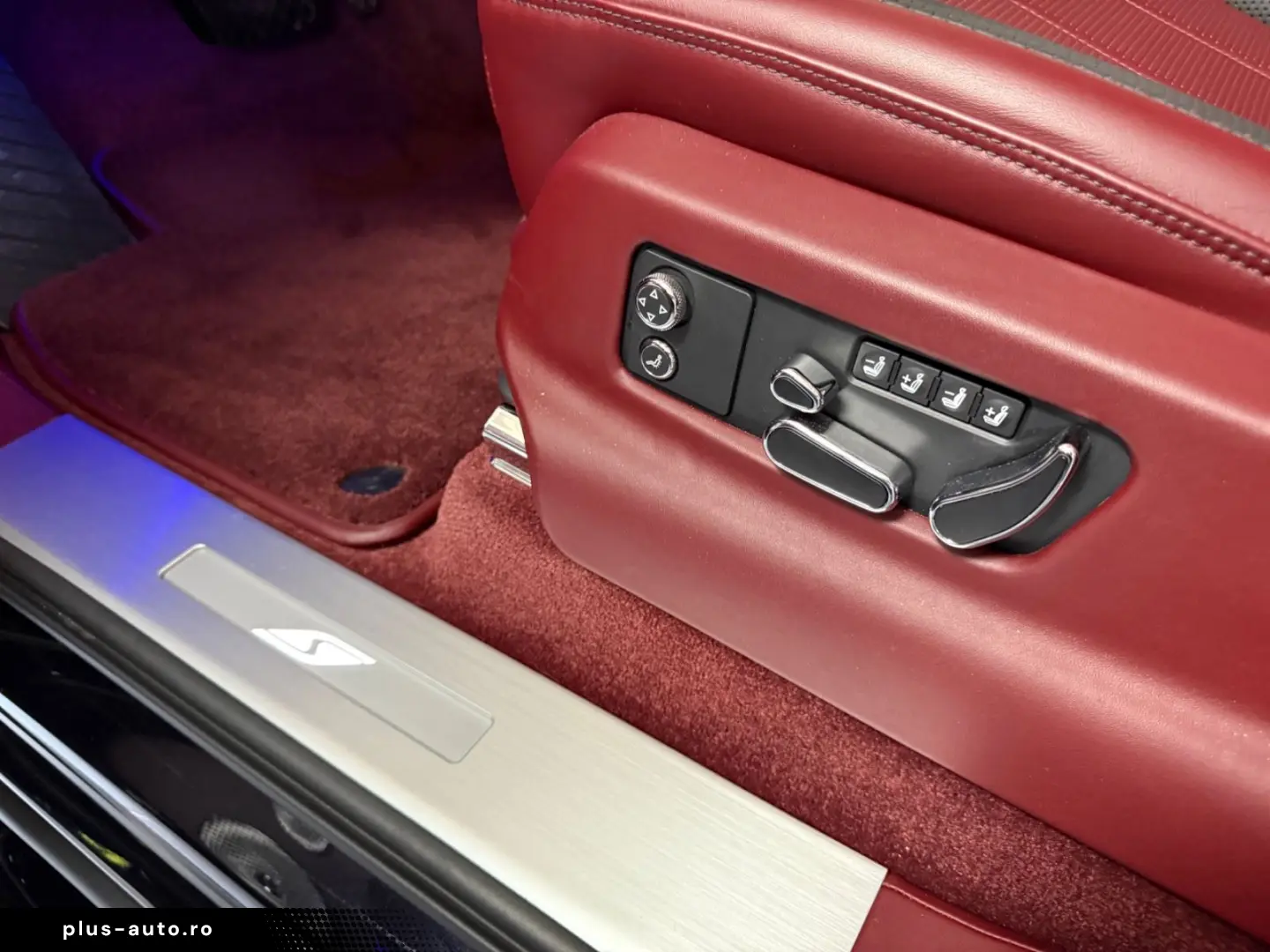 BENTLEY Bentayga S V8- HUD- Naim- TV- 4seats- Pano