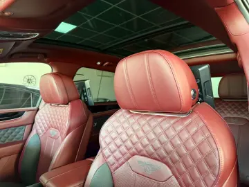 BENTLEY Bentayga S V8- HUD- Naim- TV- 4seats- Pano
