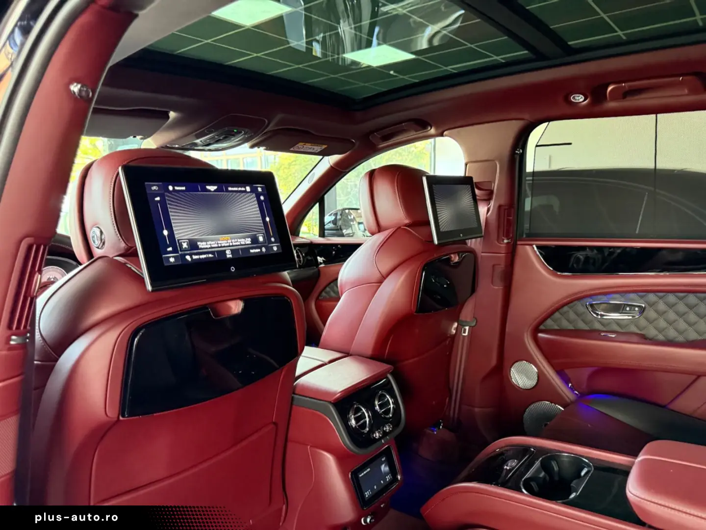 BENTLEY Bentayga S V8- HUD- Naim- TV- 4seats- Pano