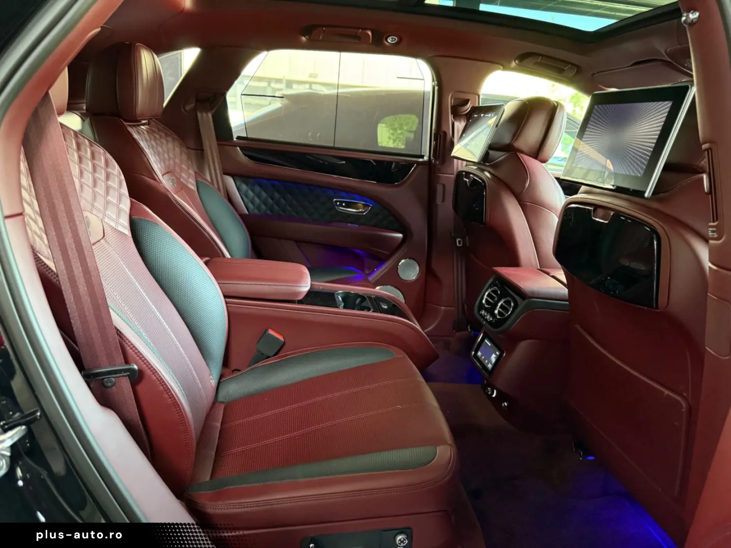 BENTLEY Bentayga S V8- HUD- Naim- TV- 4seats- Pano