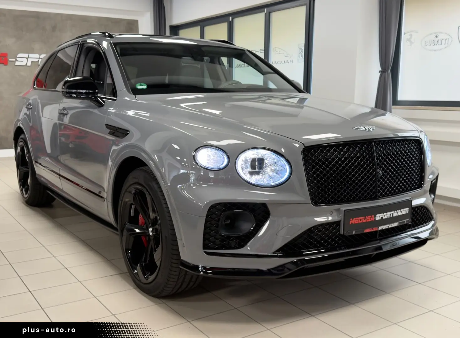 BENTLEY BENTAYGA V8 S CARBON NAIM MASSAGE PANO FULL!