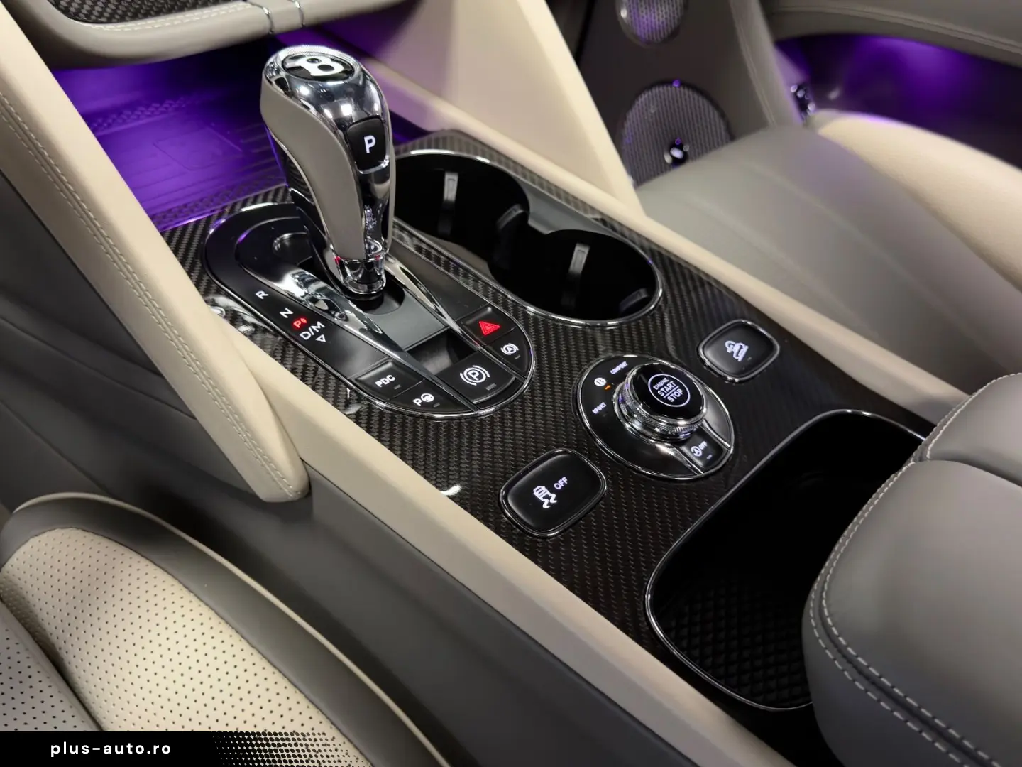 BENTLEY BENTAYGA V8 S CARBON NAIM MASSAGE PANO FULL!