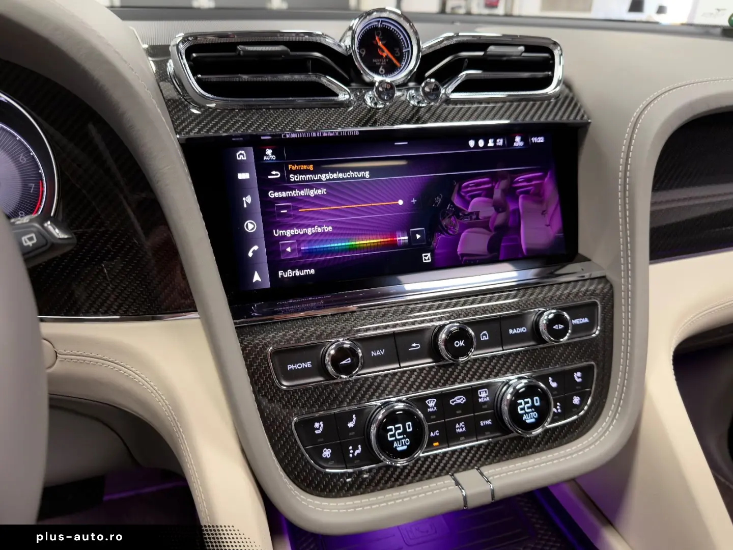 BENTLEY BENTAYGA V8 S CARBON NAIM MASSAGE PANO FULL!