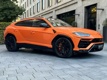 LAMBORGHINI Urus   Capsule   Head-Up   3D B&O   Q-Citura