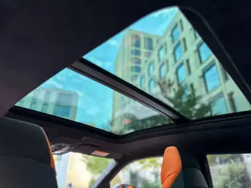 LAMBORGHINI Urus   Capsule   Head-Up   3D B&O   Q-Citura