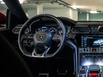LAMBORGHINI Urus  B&O PANO CARBON MASSAGE WARRANTY AMBIENT
