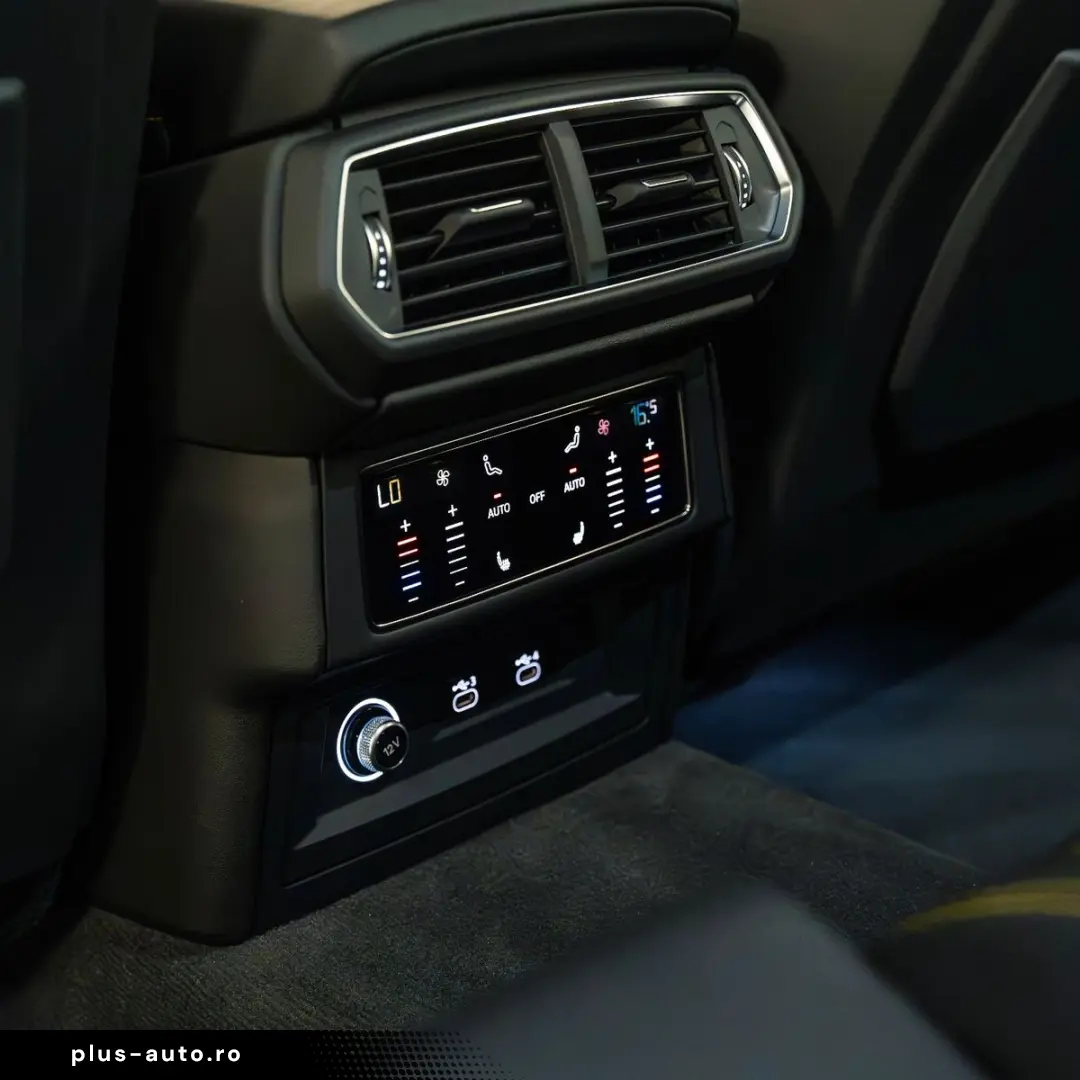 LAMBORGHINI Urus  B&O PANO CARBON MASSAGE WARRANTY AMBIENT