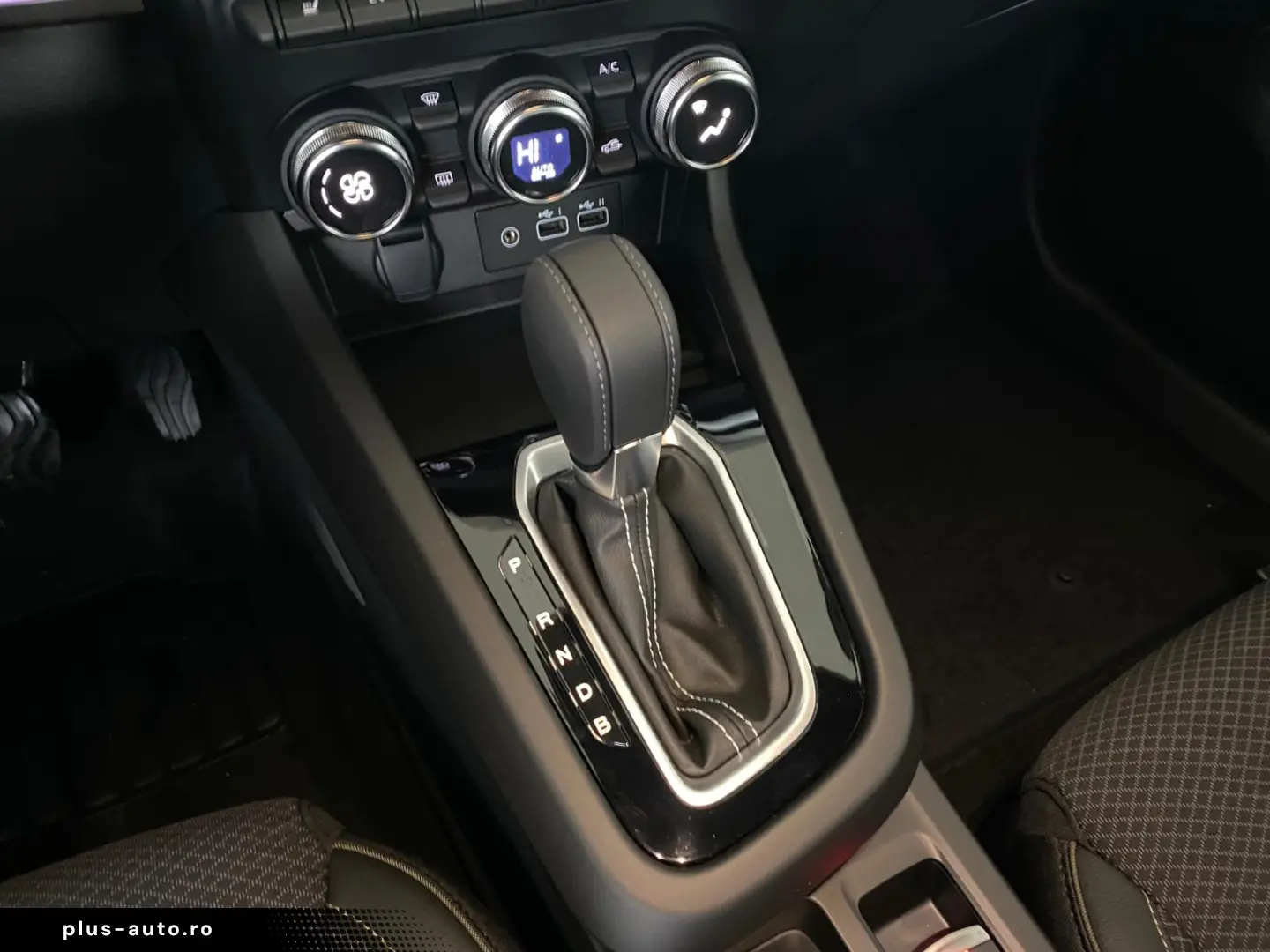 RENAULT ARKANA 1.6 E-Tech 145 techno