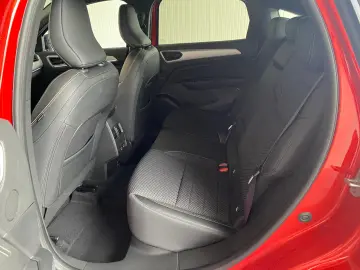 RENAULT ARKANA 1.6 E-Tech 145 techno