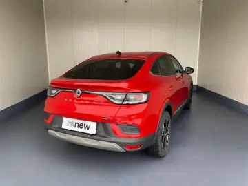RENAULT ARKANA 1.6 E-Tech 145 techno