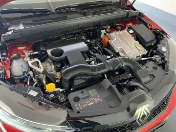 RENAULT ARKANA 1.6 E-Tech 145 techno
