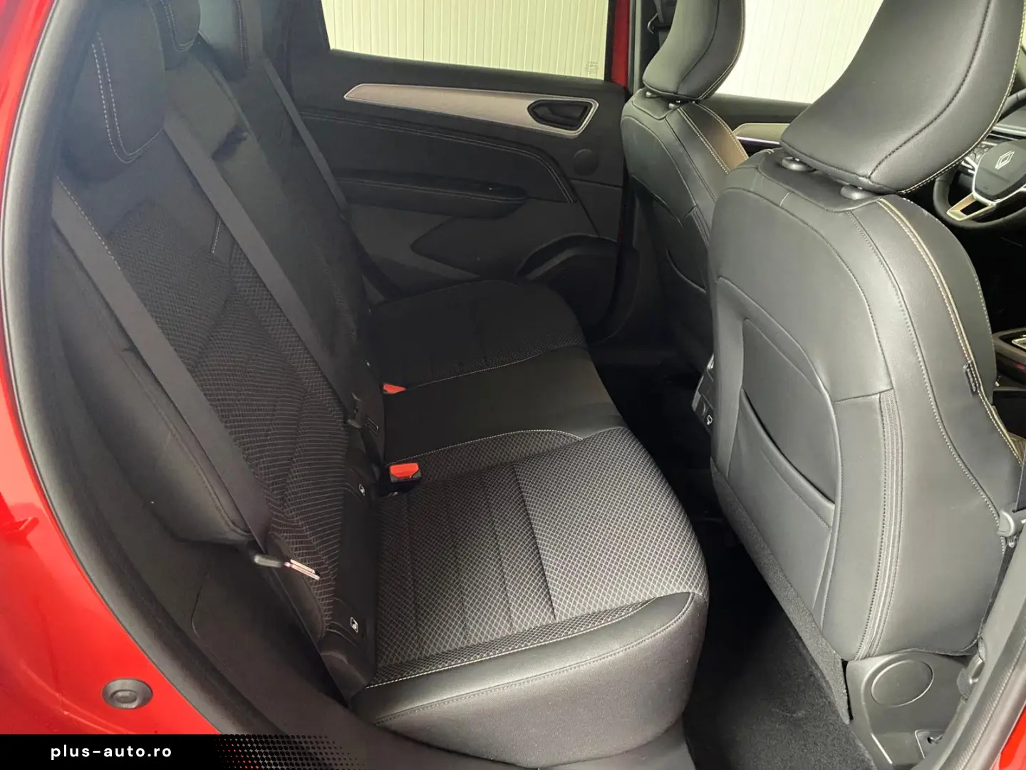 RENAULT ARKANA 1.6 E-Tech 145 techno