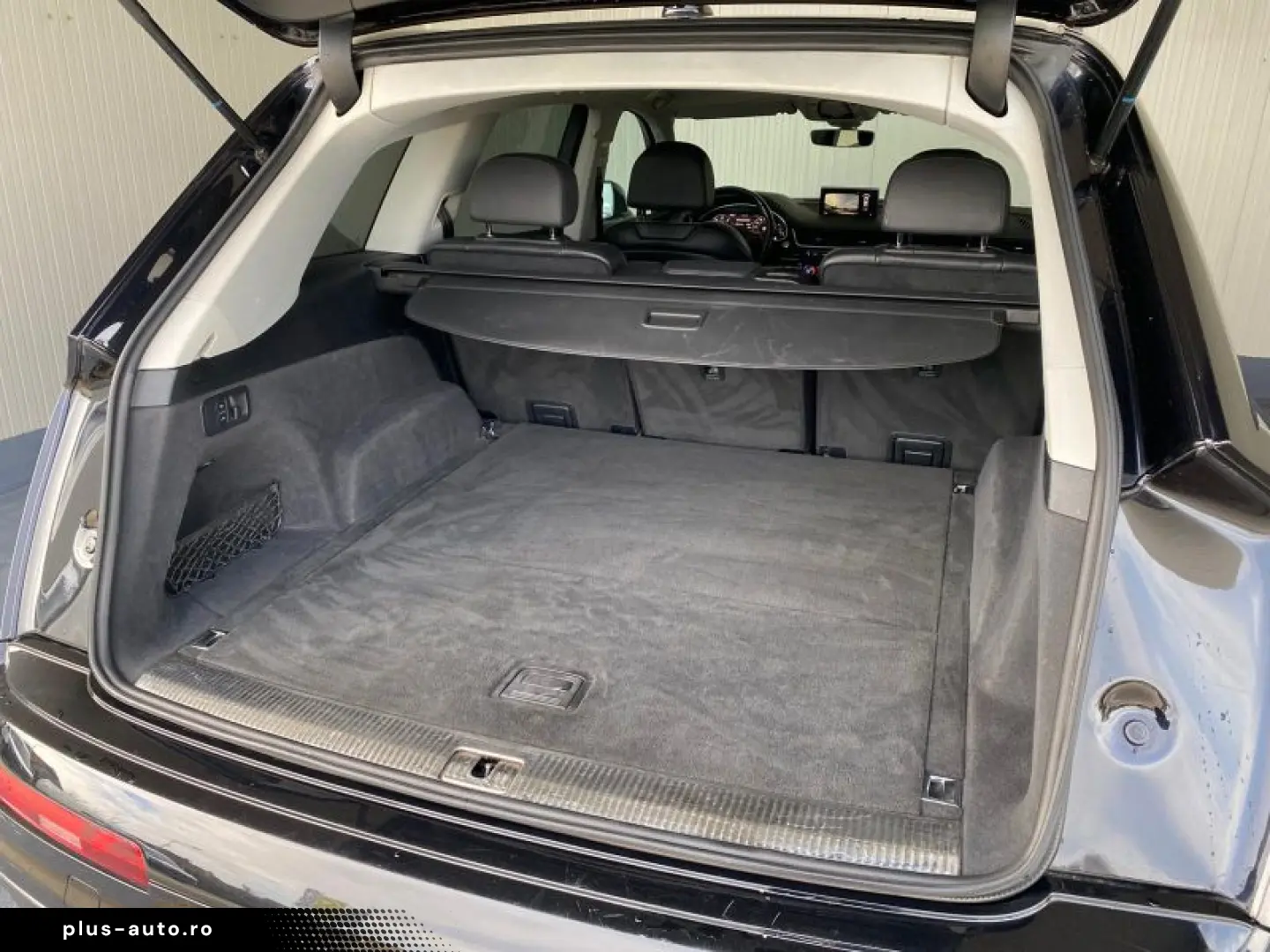 AUDI Q7 3.0 TDI 272CP tiptronic quattro