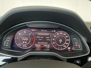 AUDI Q7 3.0 TDI 272CP tiptronic quattro