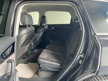 AUDI Q7 3.0 TDI 272CP tiptronic quattro