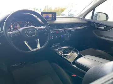 AUDI Q7 3.0 TDI 272CP tiptronic quattro