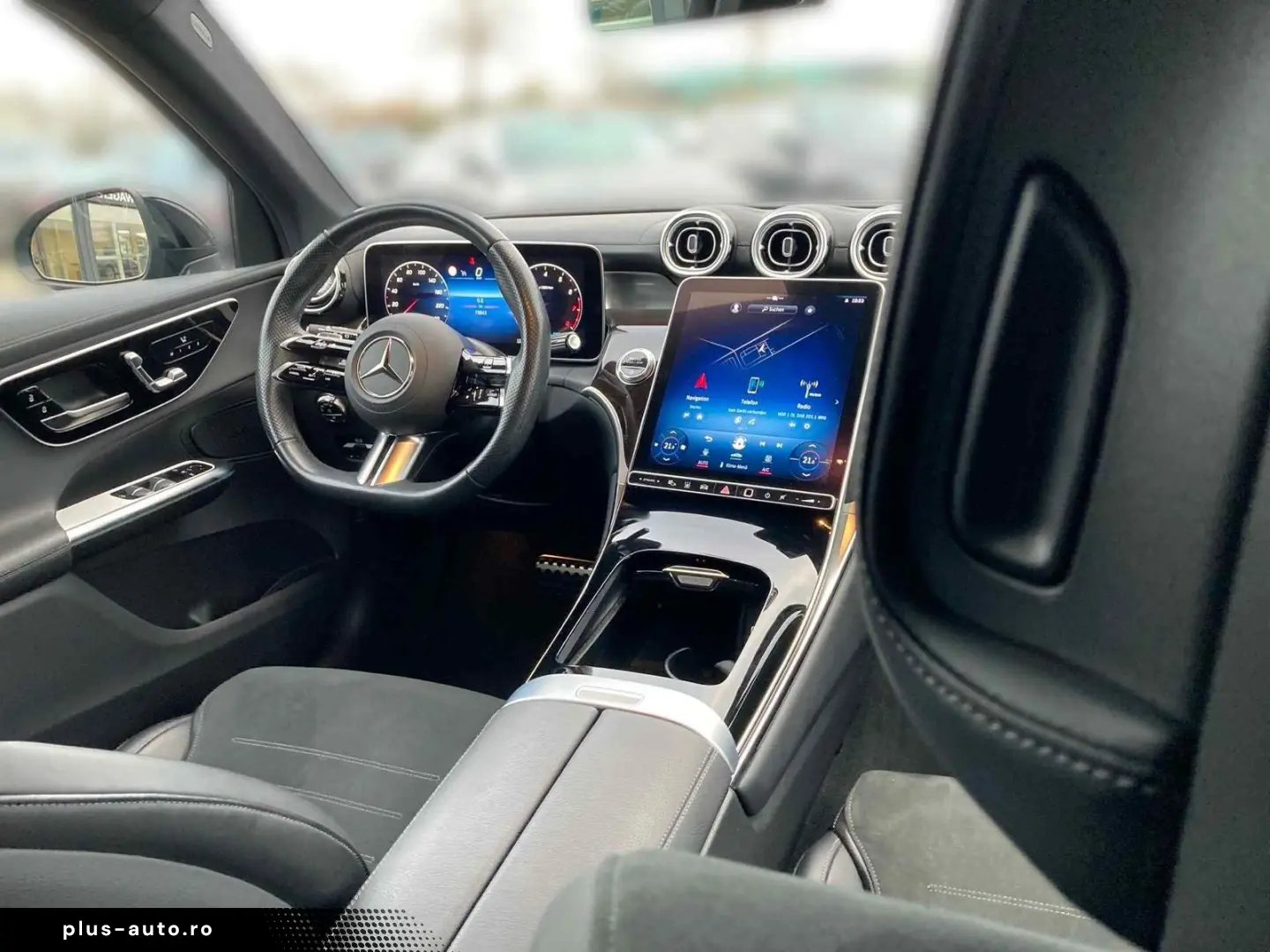 MERCEDES-BENZ GLC 300 4M AMG MBUX Night 360  AHK Mem&hellip;