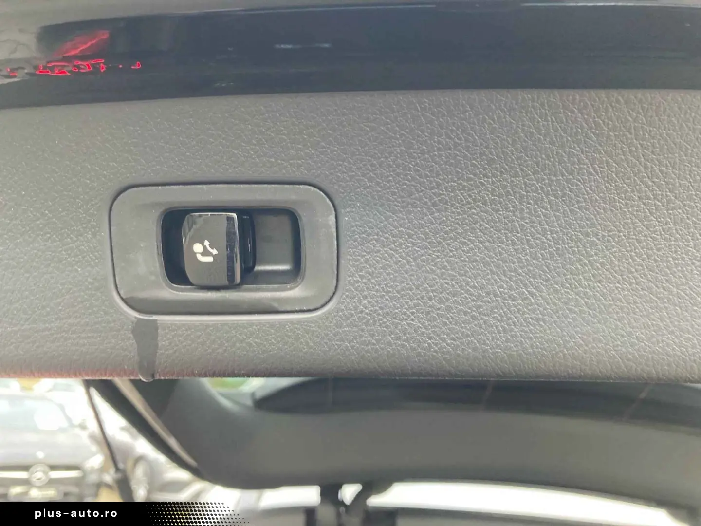 MERCEDES-BENZ GLC 300 4M AMG MBUX Night 360  AHK Mem&hellip;