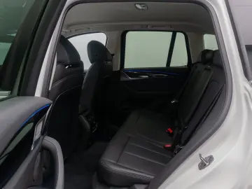 BMW X3 xD20i Kamera DAB Laser HiFi Komfort Sport 18