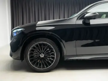 Mercedes Benz GLC 220d 4Matic AMG  Pano HUD Burmester Vent