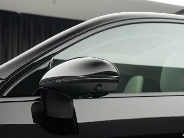 Mercedes Benz GLC 220d 4Matic AMG  Pano HUD Burmester Vent