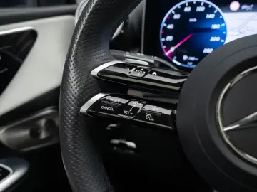 Mercedes Benz GLC 220d 4Matic AMG  Pano HUD Burmester Vent