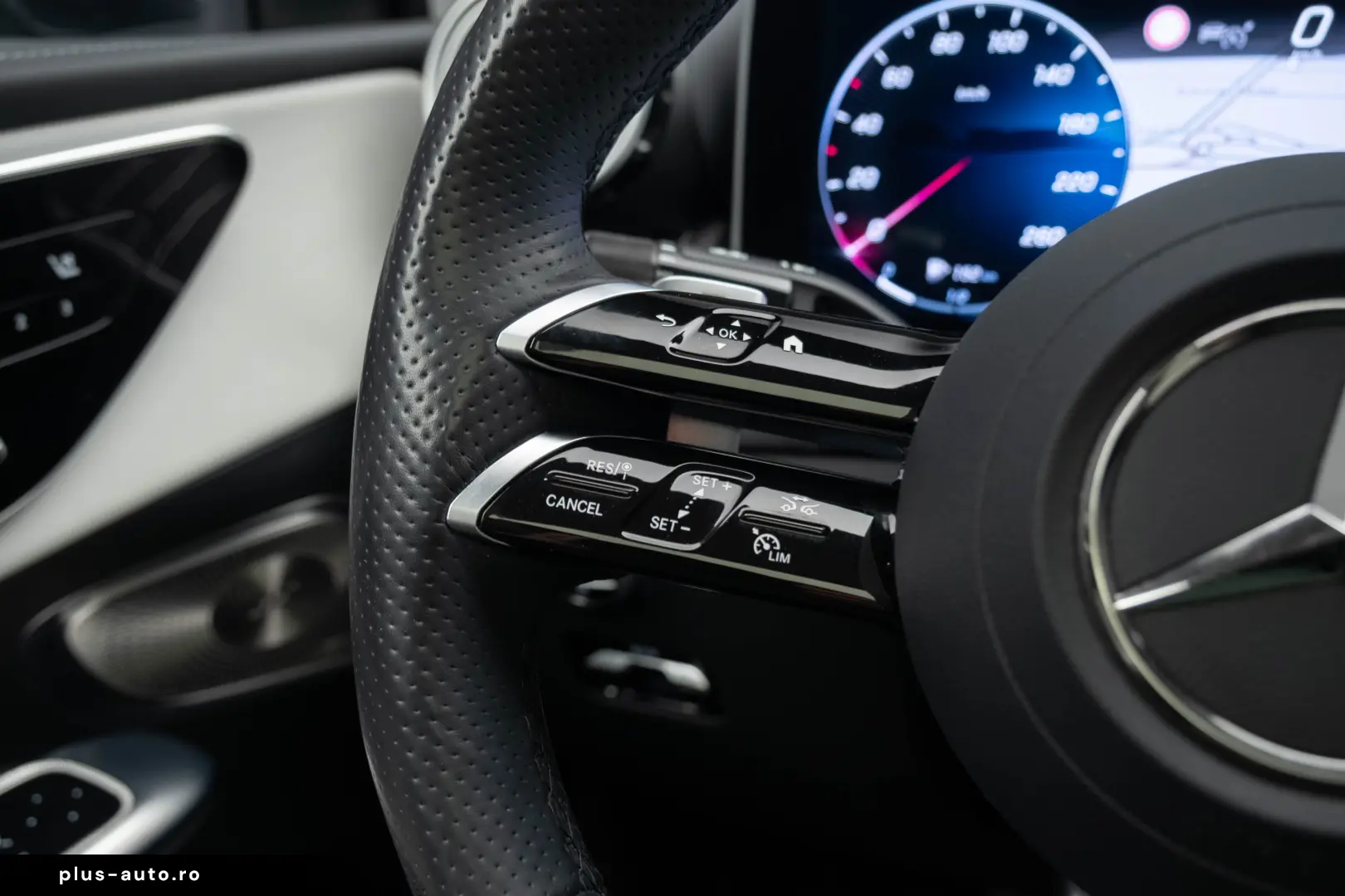 Mercedes Benz GLC 220d 4Matic AMG  Pano HUD Burmester Vent