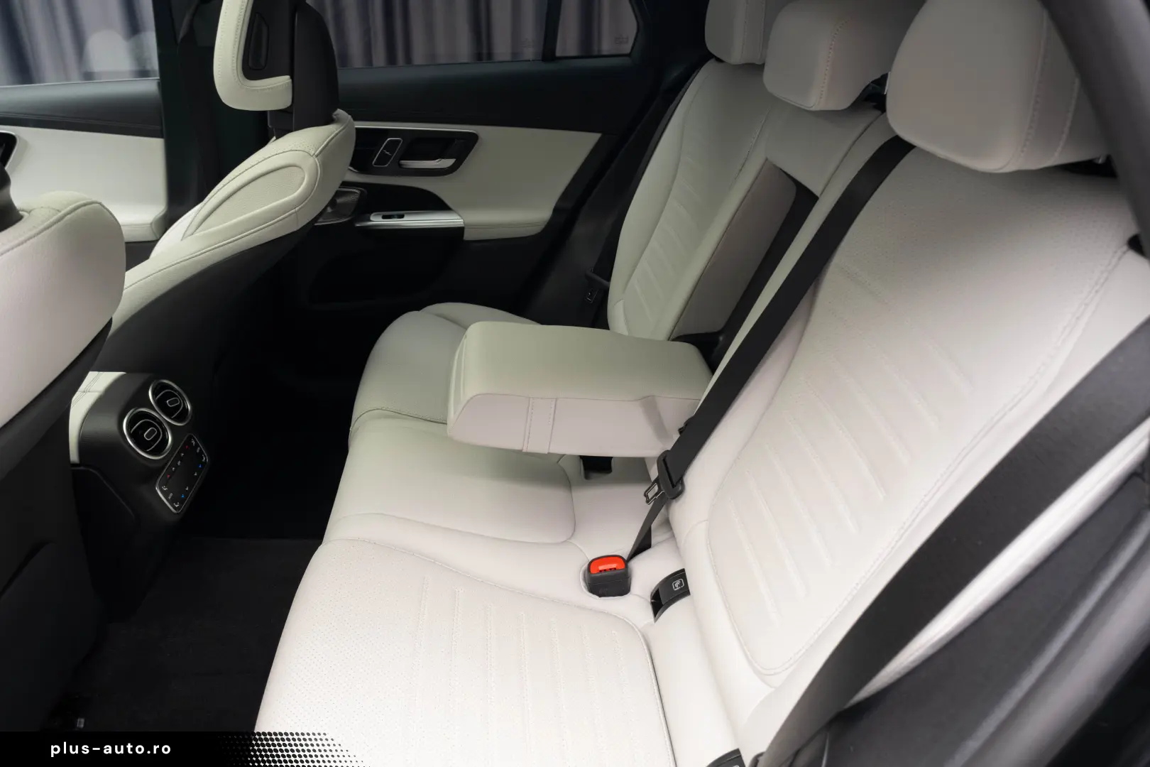 Mercedes Benz GLC 220d 4Matic AMG  Pano HUD Burmester Vent