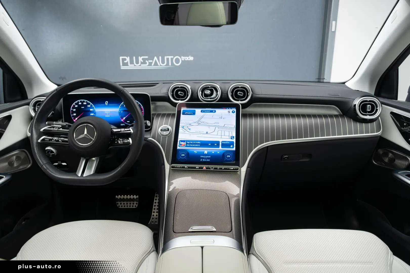 Mercedes Benz GLC 220d 4Matic AMG  Pano HUD Burmester Vent
