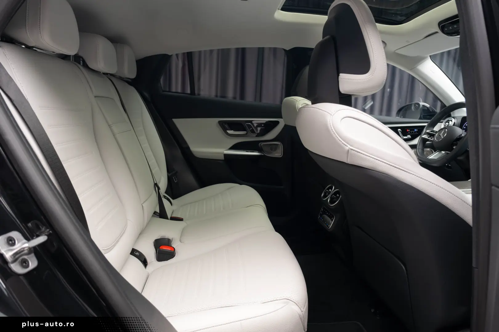 Mercedes Benz GLC 220d 4Matic AMG  Pano HUD Burmester Vent