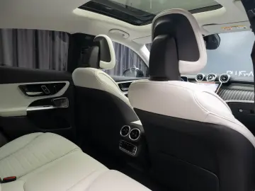 Mercedes Benz GLC 220d 4Matic AMG  Pano HUD Burmester Vent