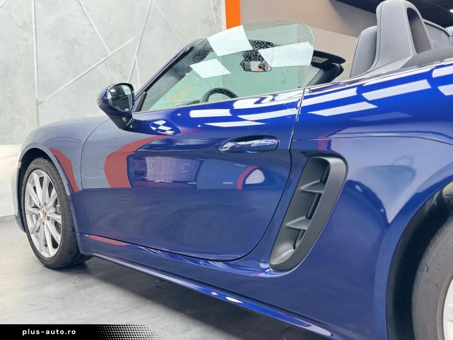 Porsche Boxster 718 2.0 Turbo  XEN SPORTAGA KAM CHRONO