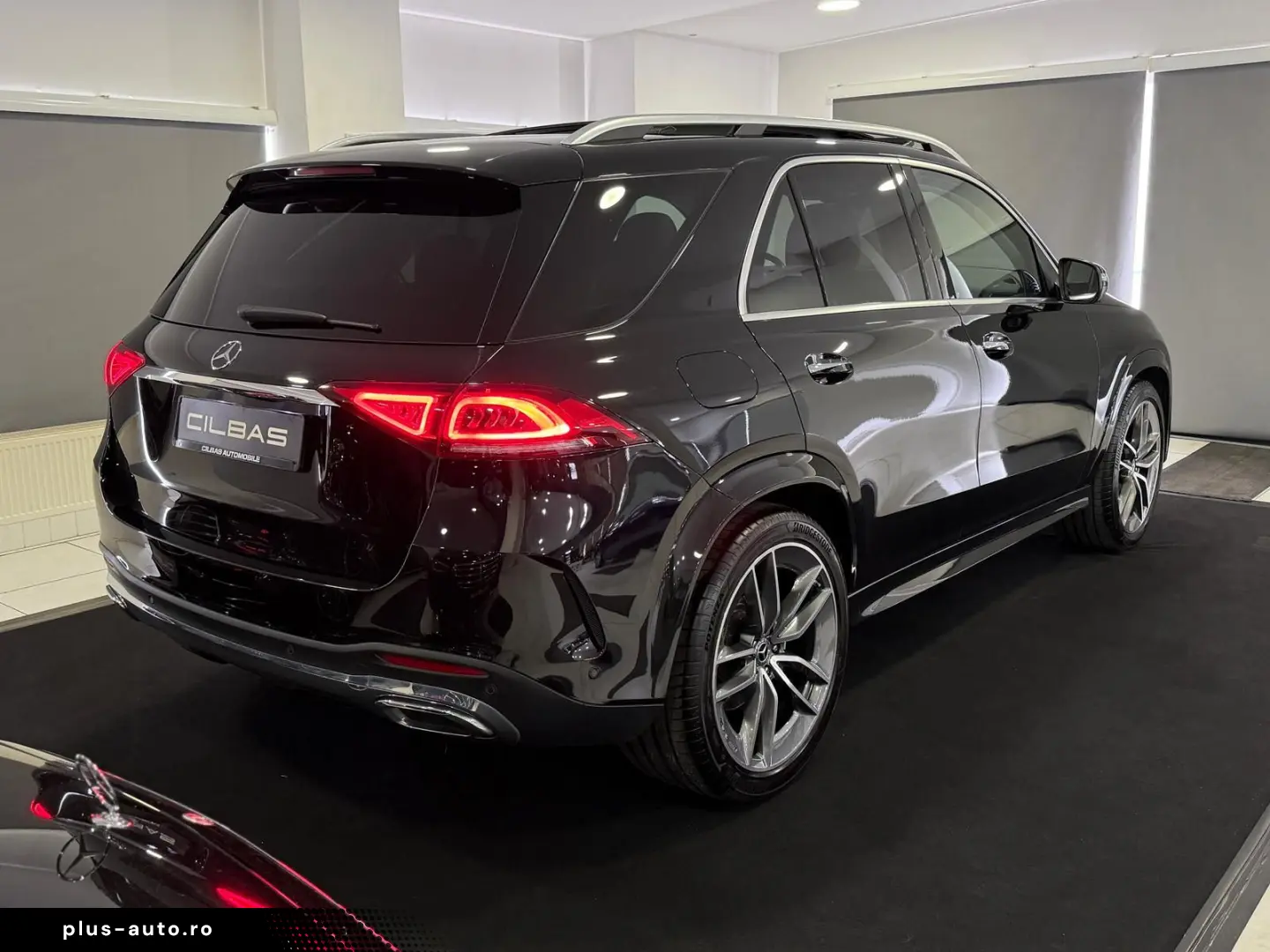 MERCEDES-BENZ GLE 400 d 4M AMG PANO HUD AIRMATIK AHK 22 ZOLL
