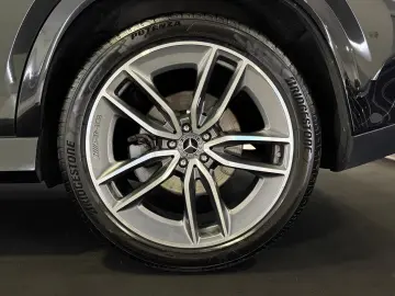 MERCEDES-BENZ GLE 400 d 4M AMG PANO HUD AIRMATIK AHK 22 ZOLL