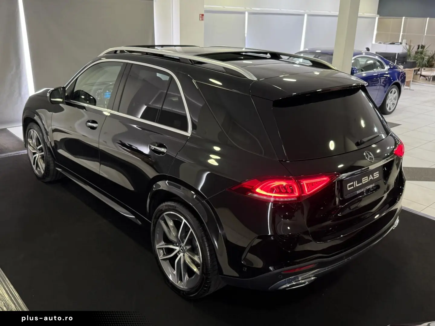 MERCEDES-BENZ GLE 400 d 4M AMG PANO HUD AIRMATIK AHK 22 ZOLL