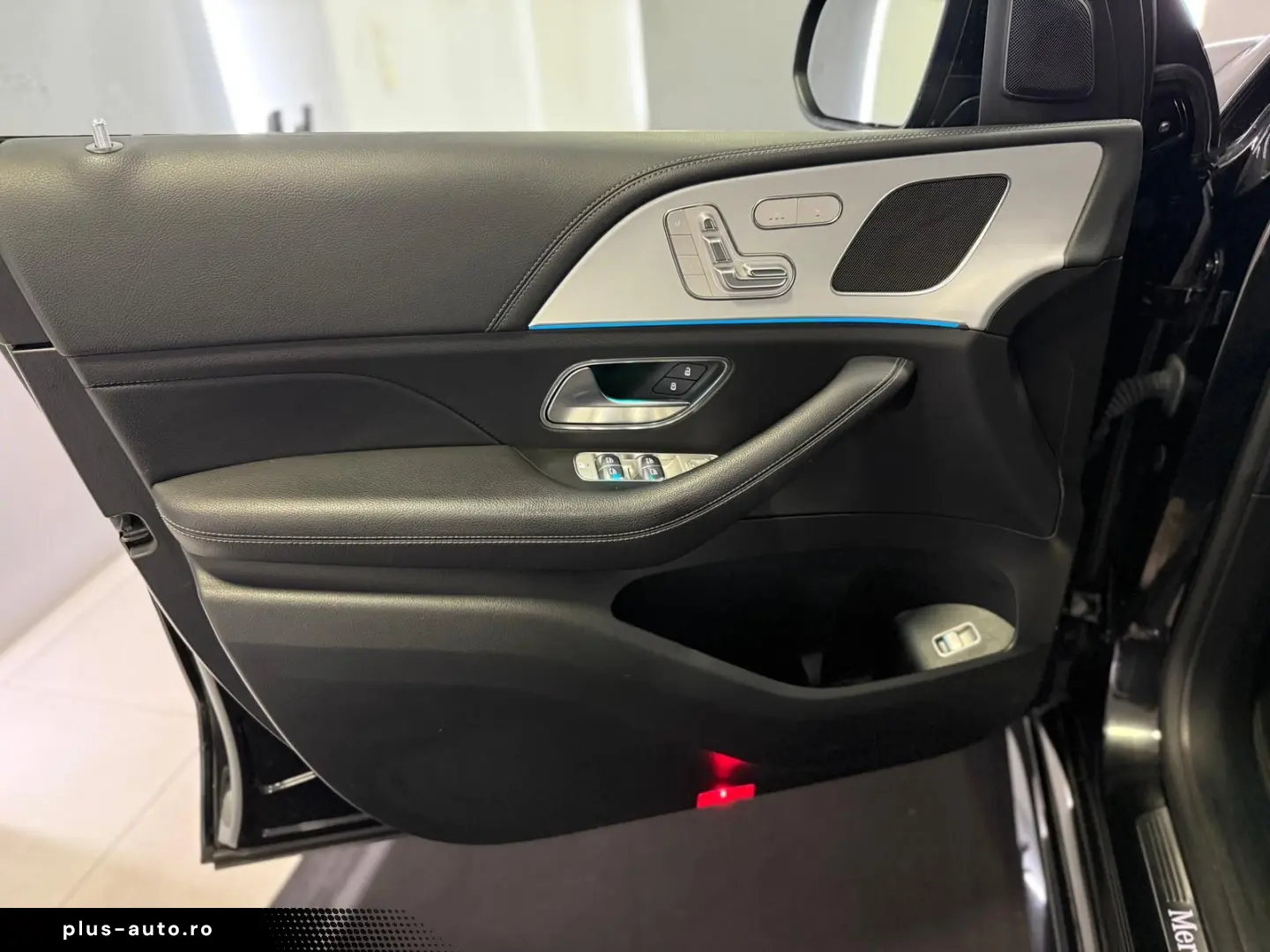 MERCEDES-BENZ GLE 400 d 4M AMG PANO HUD AIRMATIK AHK 22 ZOLL