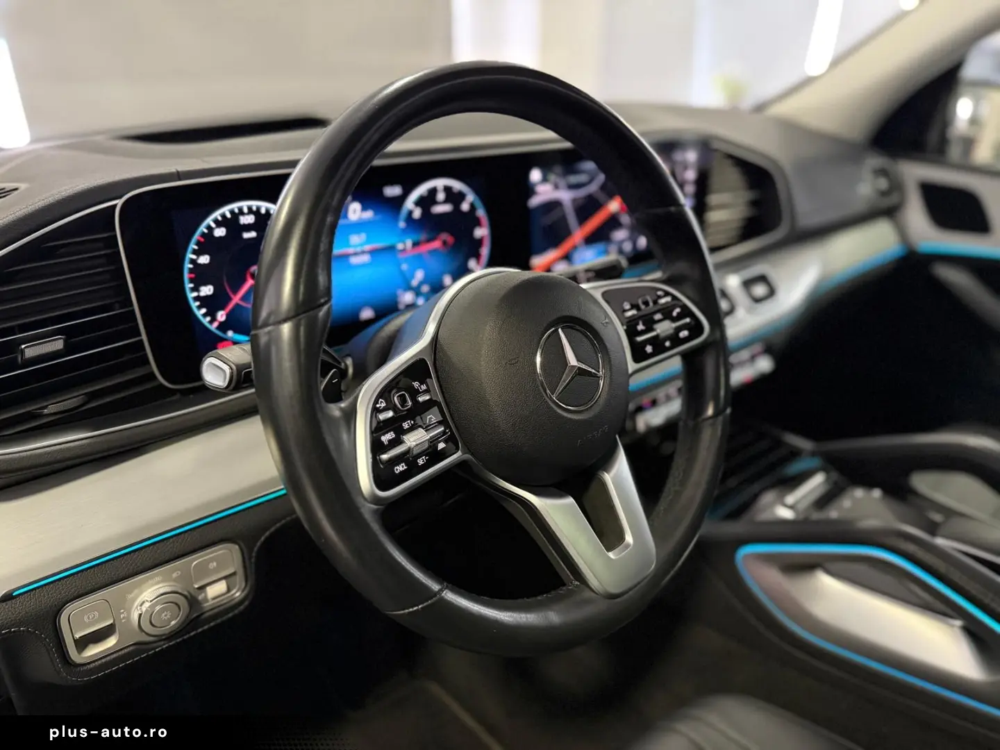 MERCEDES-BENZ GLE 400 d 4M AMG PANO HUD AIRMATIK AHK 22 ZOLL