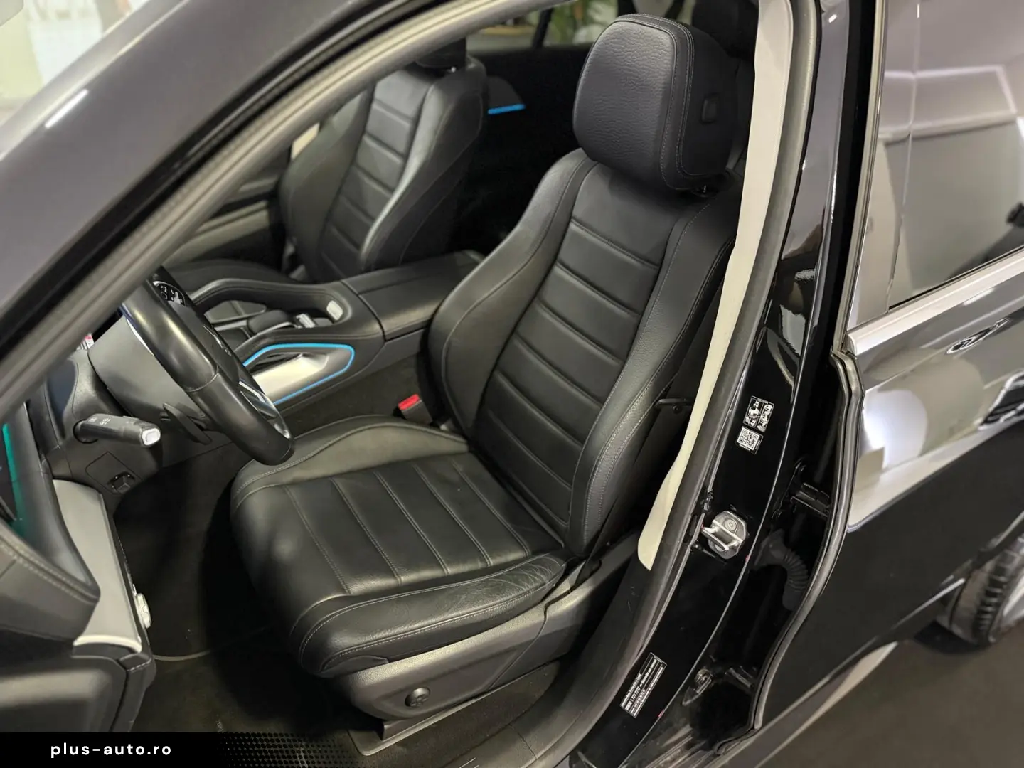 MERCEDES-BENZ GLE 400 d 4M AMG PANO HUD AIRMATIK AHK 22 ZOLL