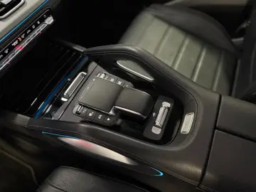 MERCEDES-BENZ GLE 400 d 4M AMG PANO HUD AIRMATIK AHK 22 ZOLL