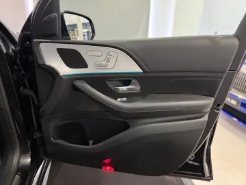 MERCEDES-BENZ GLE 400 d 4M AMG PANO HUD AIRMATIK AHK 22 ZOLL