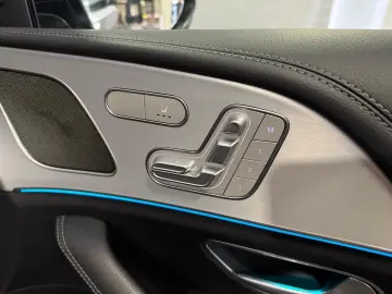 MERCEDES-BENZ GLE 400 d 4M AMG PANO HUD AIRMATIK AHK 22 ZOLL