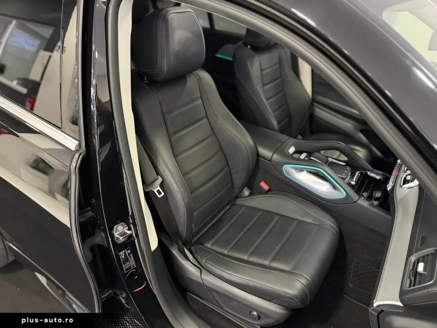 MERCEDES-BENZ GLE 400 d 4M AMG PANO HUD AIRMATIK AHK 22 ZOLL