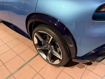 FERRARI Purosangue V12 FULL-CARBON-BLUE PANORAMA