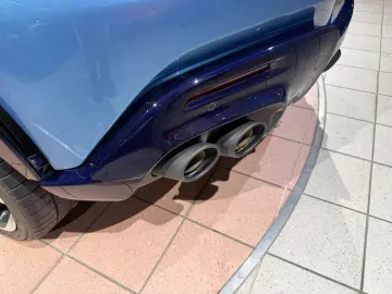 FERRARI Purosangue V12 FULL-CARBON-BLUE PANORAMA