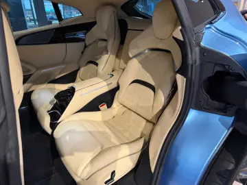 FERRARI Purosangue V12 FULL-CARBON-BLUE PANORAMA